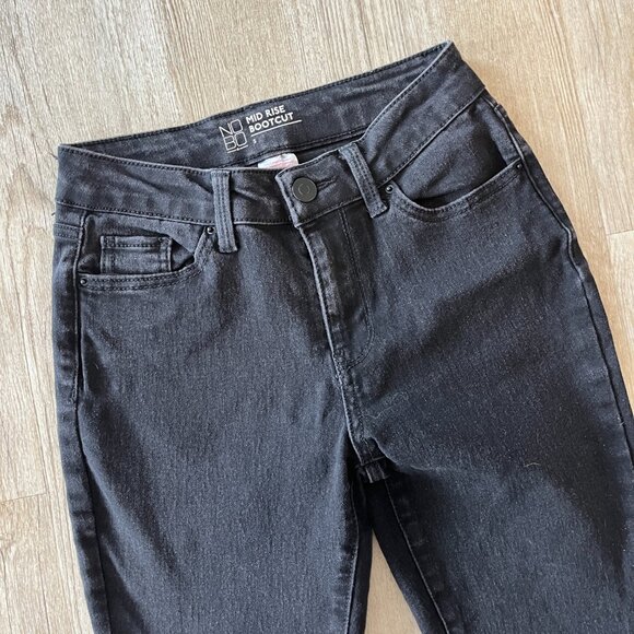 Womens No Boundaries Mid Rise Bootcut Black Jeans - 5 - Picture 2 of 7